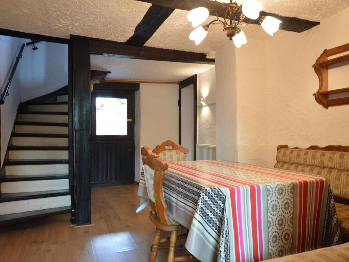 Apartment With Garden In A Wooded Setting Auw bei Prum Esterno foto