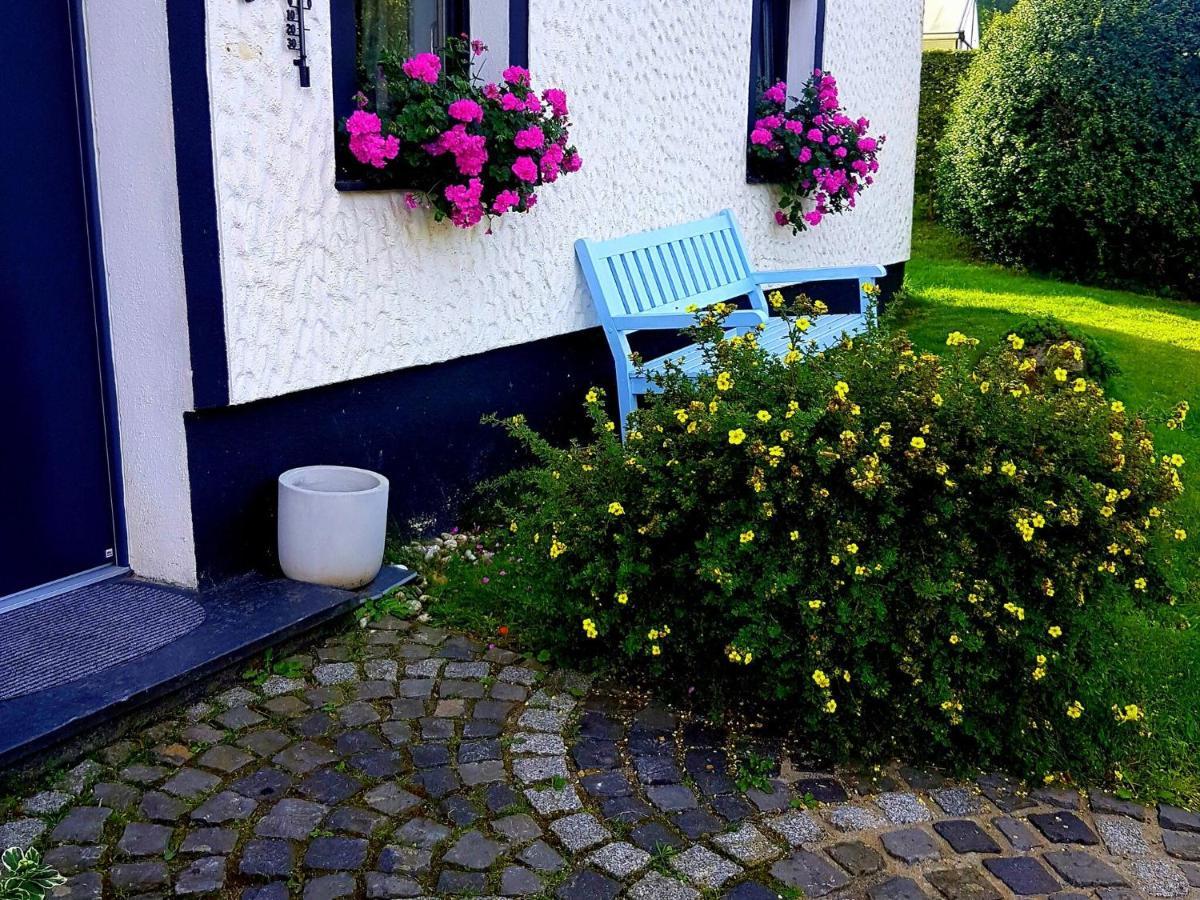 Apartment With Garden In A Wooded Setting Auw bei Prum Esterno foto